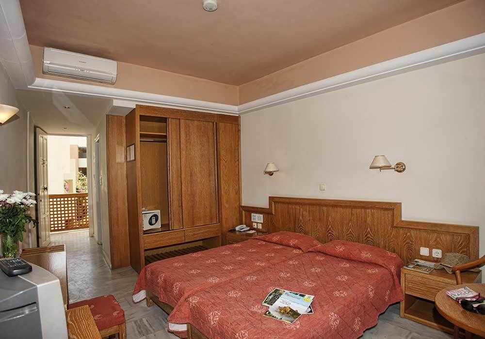 Anita Beach Hotel- Adults Only Rethymno Esterno foto