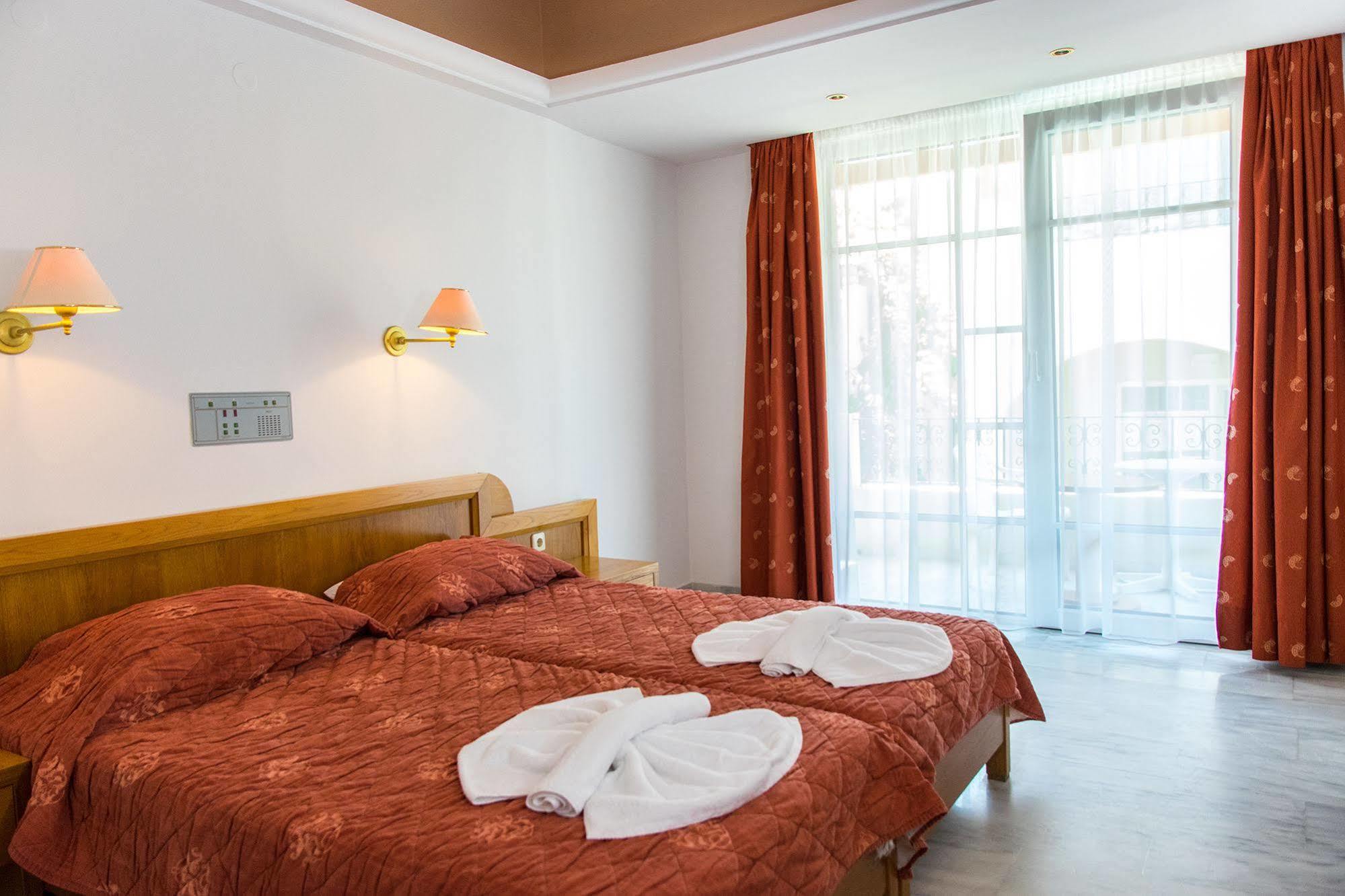 Anita Beach Hotel- Adults Only Rethymno Esterno foto