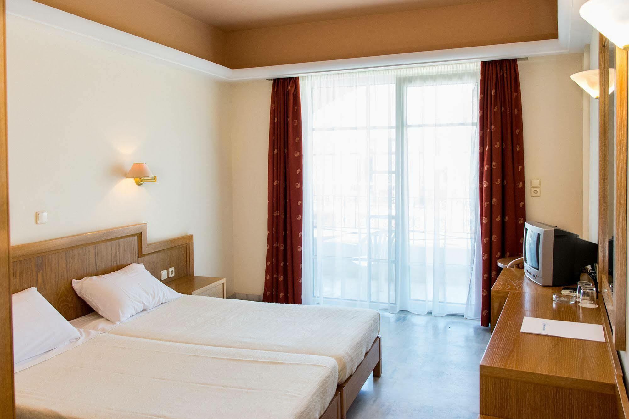 Anita Beach Hotel- Adults Only Rethymno Esterno foto